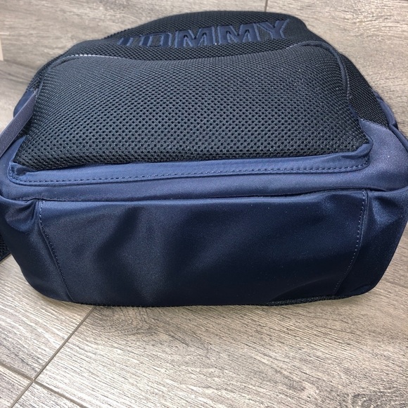 TOMMY HILFIGER NEVA BAKCPACK NAVY BAG